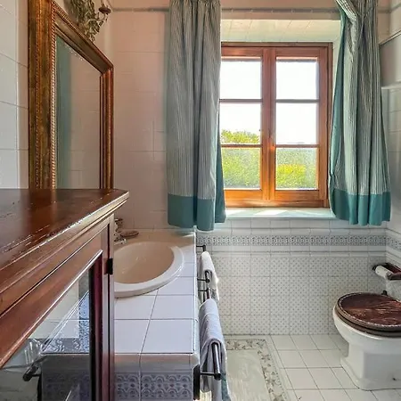 Luxury With Pool By Varental * Melezzole