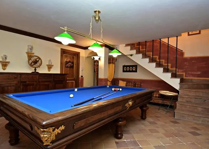 Luxury With Pool By Varental Villa Melezzole