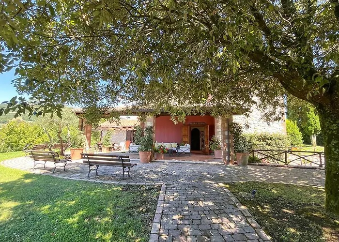 Luxury With Pool By Varental Melezzole